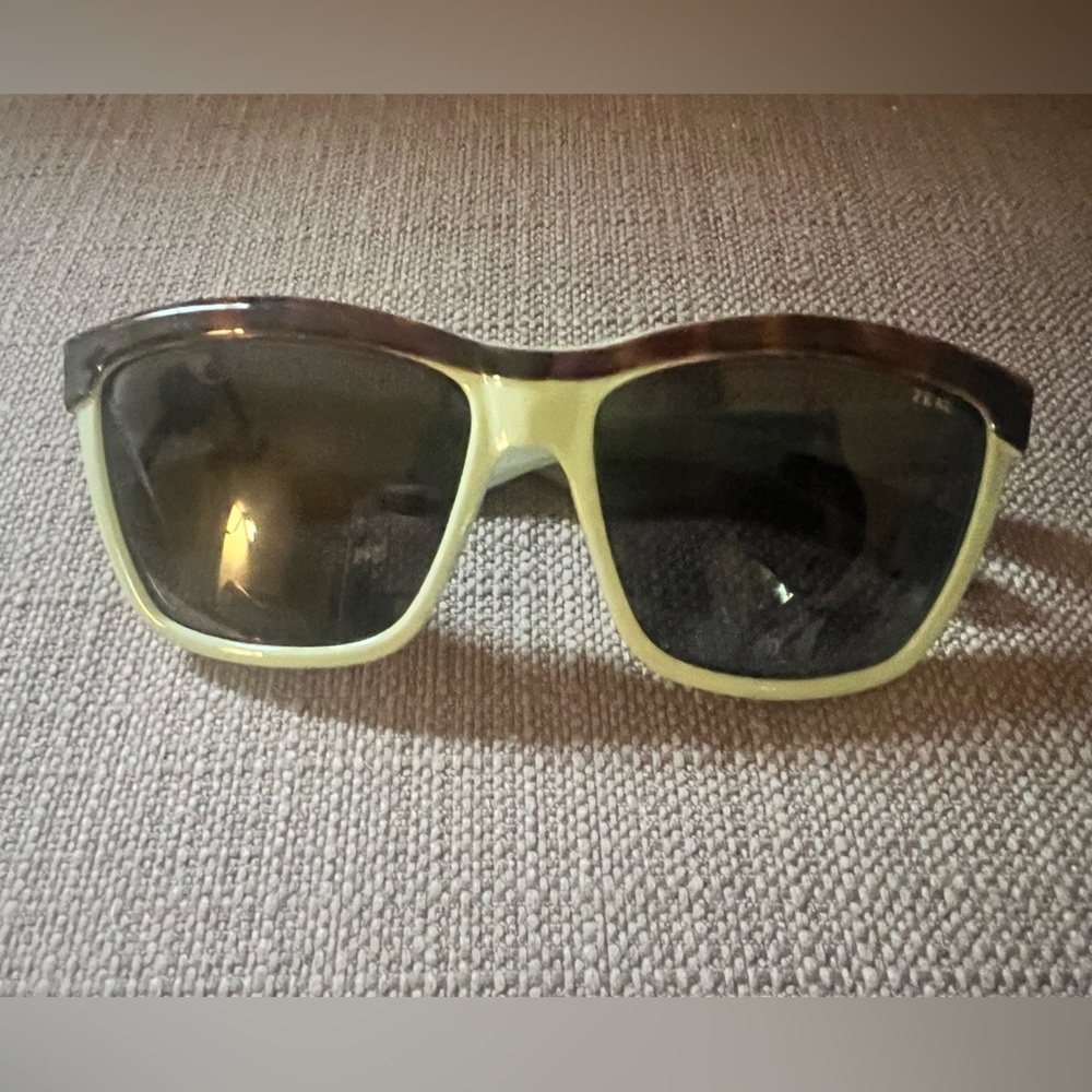 Zeal Sunglasses Green with tortoise